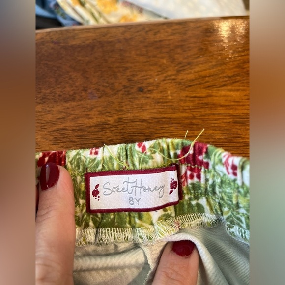 SweetHoney red green 2 piece button up pajamas - Picture 5 of 8